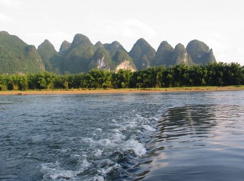 阳朔遇龙河漂流上半程和下半程的区别