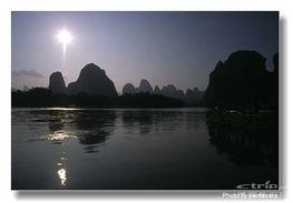 桂林山水甲天下 一次诗意与自然交织的旅程